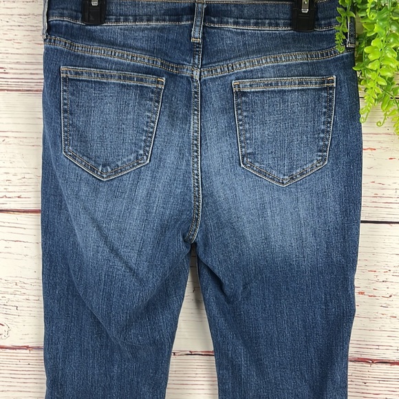 Old Navy Sweetheart Bootcut Jeans – Size 8 Short - Picture 3 of 4